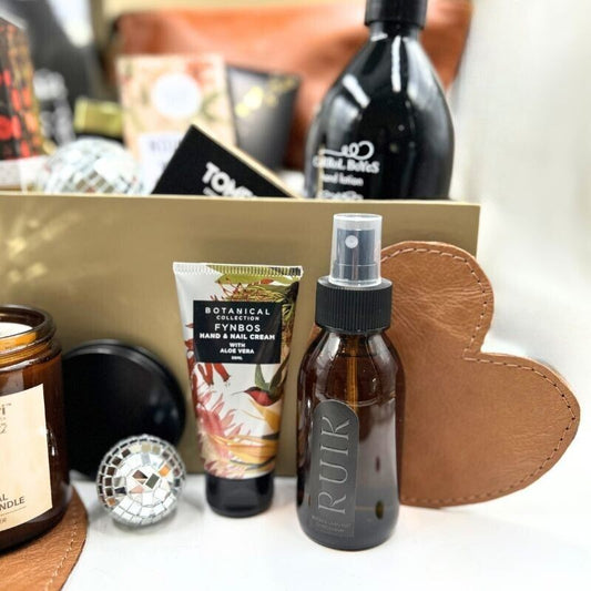 Signature Collection Leather & Oud Gift Hamper