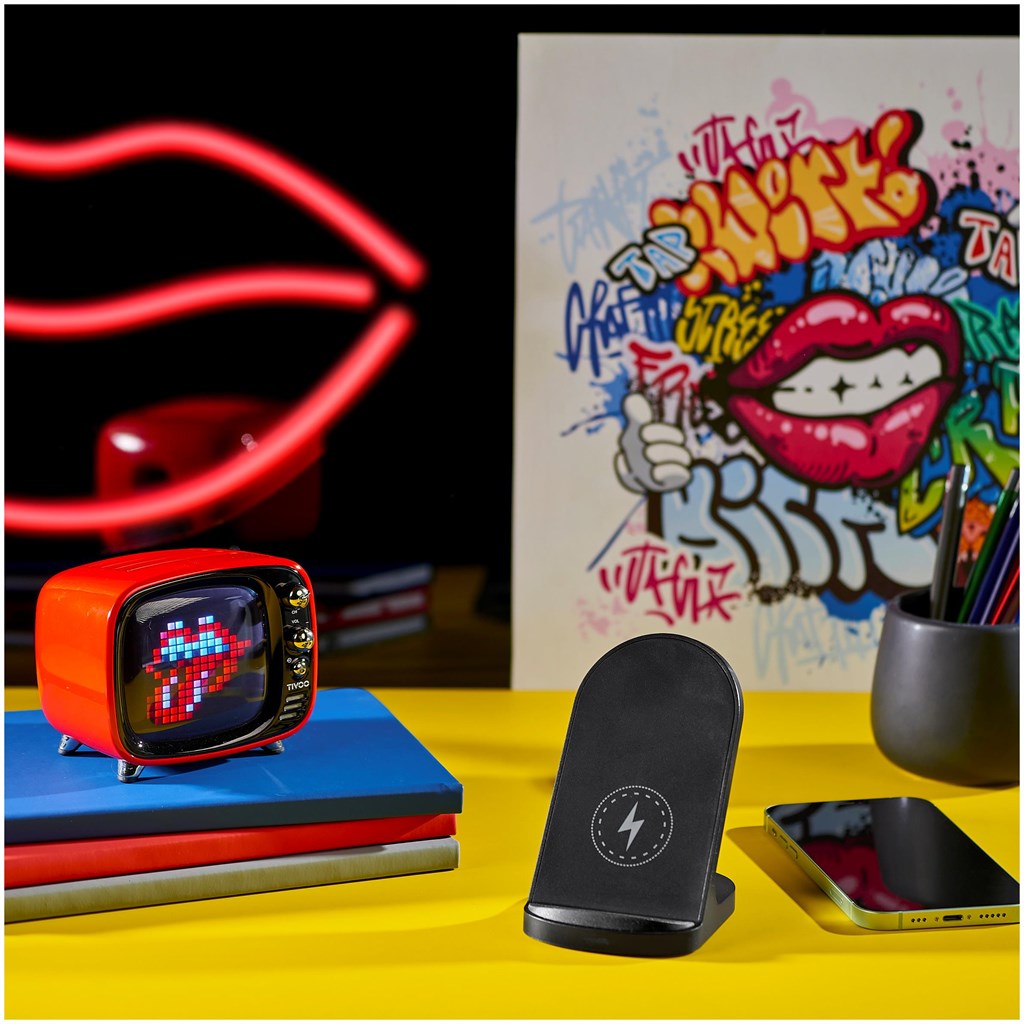 Swiss Cougar Reno Wireless Charging Phone Stand | Chargers and Adaptors | Giftwrap Shop