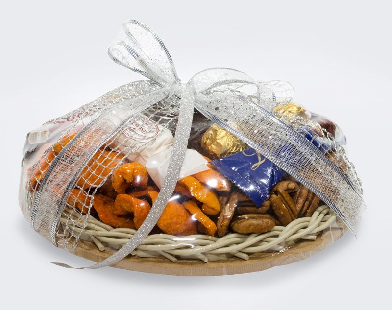 Large Round Nuts, Dried Fruit & Chocolate Gift Hamper