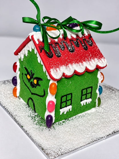 grinch detail – Christmas biscuit house decorating kit